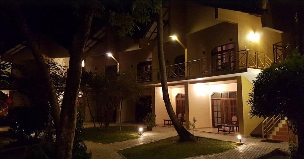 Pelwehera Village Resort Dambulla Dış mekan fotoğraf